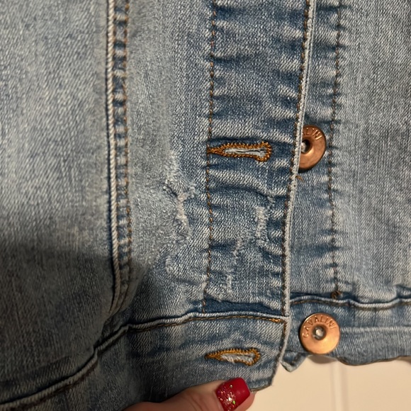 Distressed Cavalini soft denim distressed jacket - Picture 2 of 8